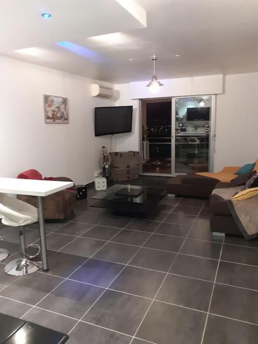 Appartement Vue Mer Avec Parking Ajaccio  Exterior foto