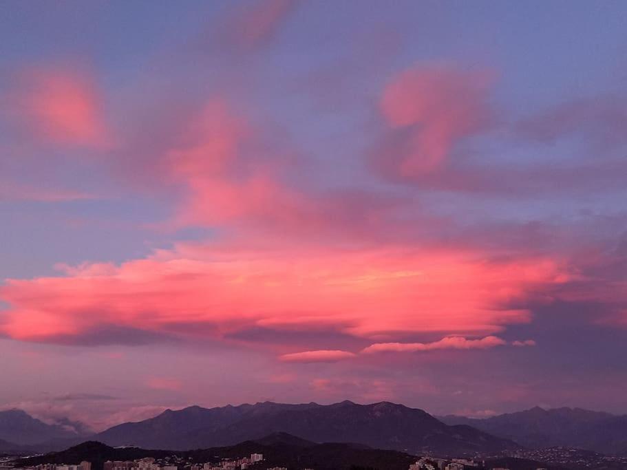 Appartement Vue Mer Avec Parking Ajaccio  Exterior foto